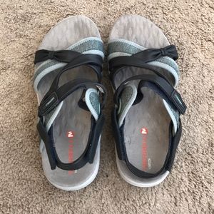 Merrell vesper lattice sport sandals size 6